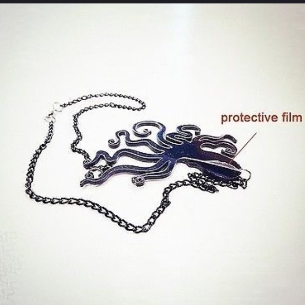 🐙 Awesome Octopus Silhouette Acrylic Chainlink Statement Necklace - Picture 7 of 10